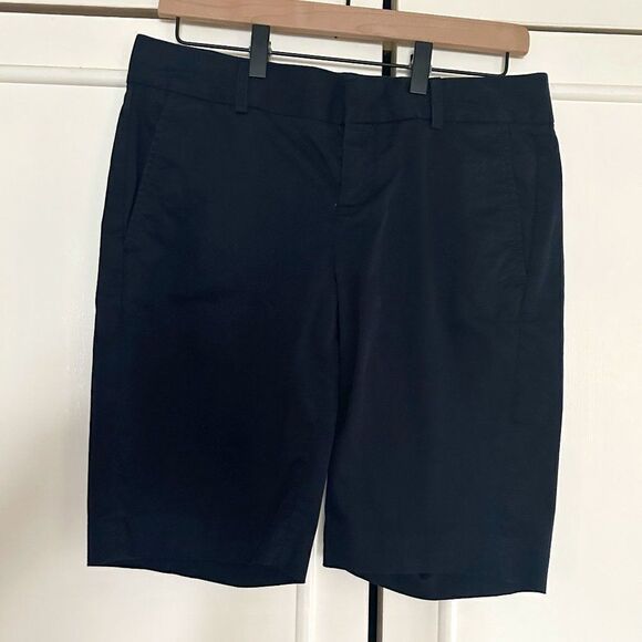 Banana Republic Bermuda Shorts - Picture 1 of 3